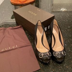 Gucci womens platform open toe pumps size 39.5